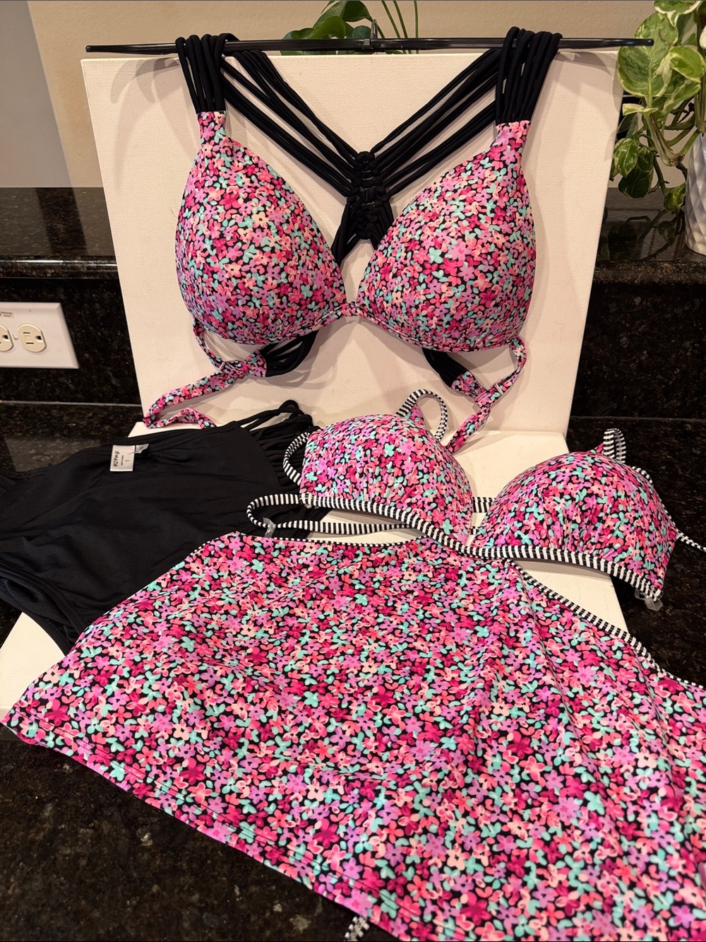 ARIZONA TOPS Floral Pink Multi Microflower Push-Up Bikini Top  AMBRIELLE bottoms